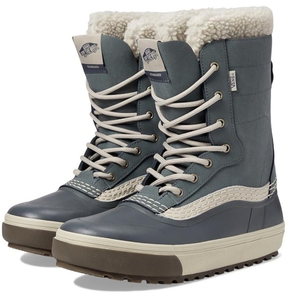 Vans Shearling-Lined Blue Boots - Picture 3 of 6